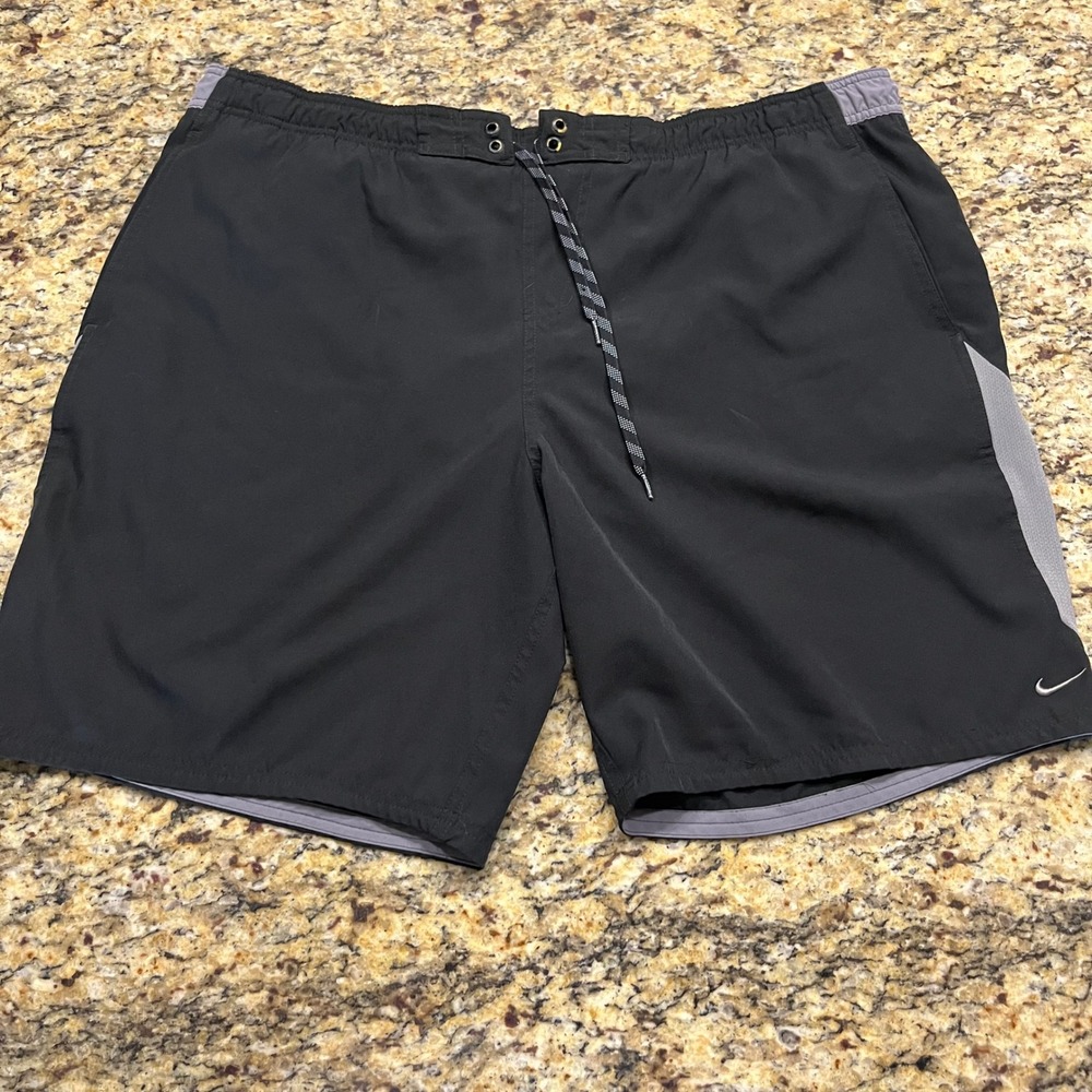 Nike Mens XXL Black Grey Swim‎ Trunks Board Shorts Mesh Lined Drawstring Swoosh